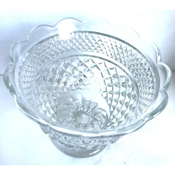 Vtg Anchor Hocking Wexford Clear Glass Diamond Pattern Pedestal Bowl Scalloped - Picture 3 of 7
